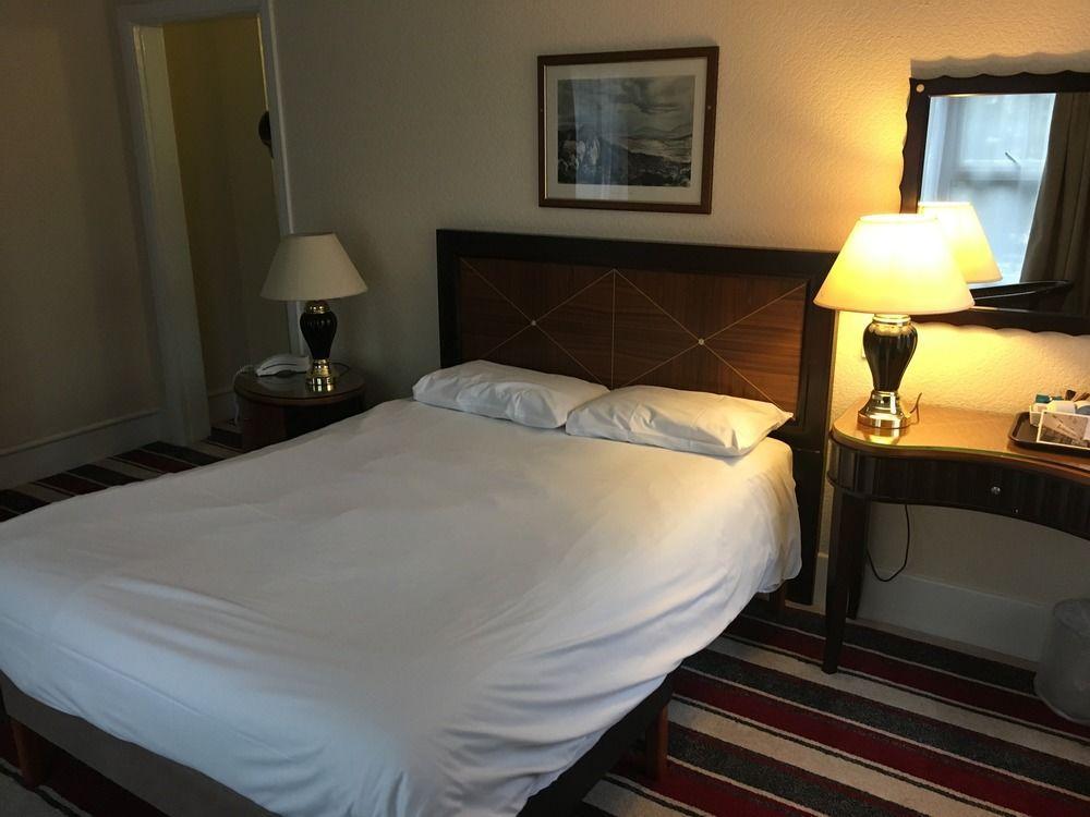 Britannia Bournemouth Hotel מראה חיצוני תמונה