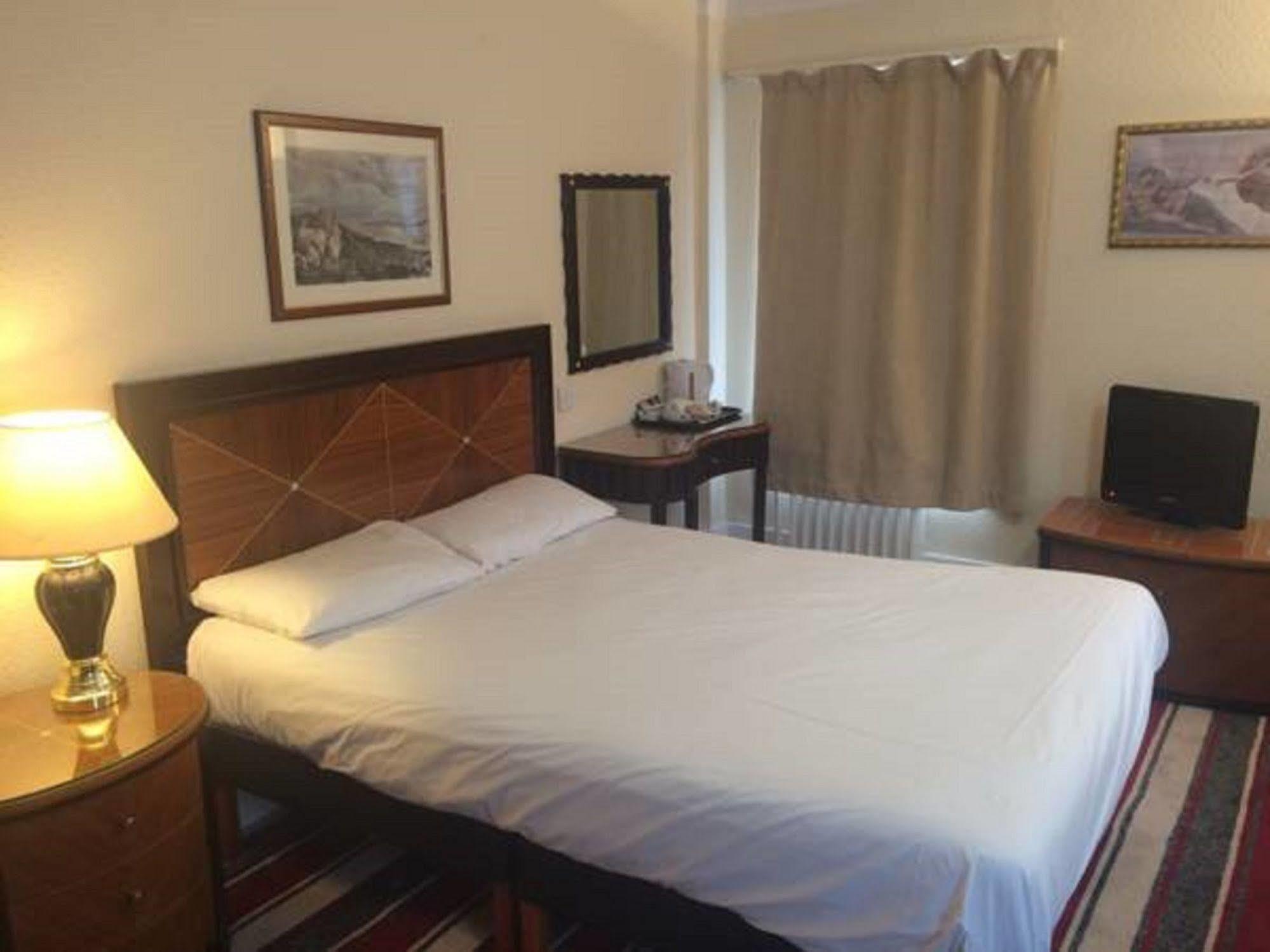Britannia Bournemouth Hotel מראה חיצוני תמונה